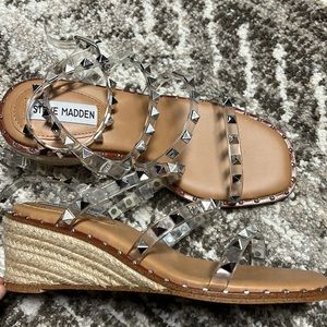 Steve Madden stuffed clear wedge sandals size 5.5